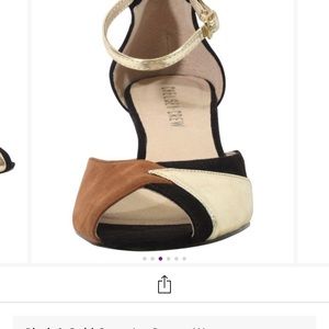 NEW Black Gold carnation pumps